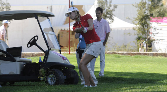 Emma Cabrera salvó los muebles con su magnífico approach en el 18  (foto de Felipe Pérez)