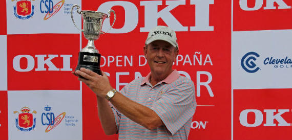 Imagen del artículo Carl Mason gana el OKI Open de España Senior y hace historia en golf